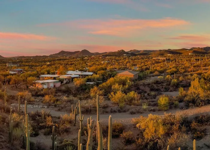 Unique Home, 5 Bedroom 2 Ba, Yoga, Private, 4 Acres Tucson