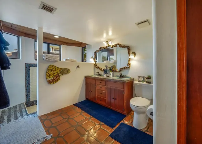 Unique Home, 5 Bedroom 2 Ba, Yoga, Private, 4 Acres Tucson