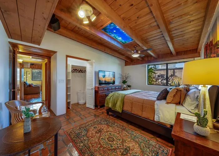 Unique Home, 5 Bedroom 2 Ba, Yoga, Private, 4 Acres * Tucson